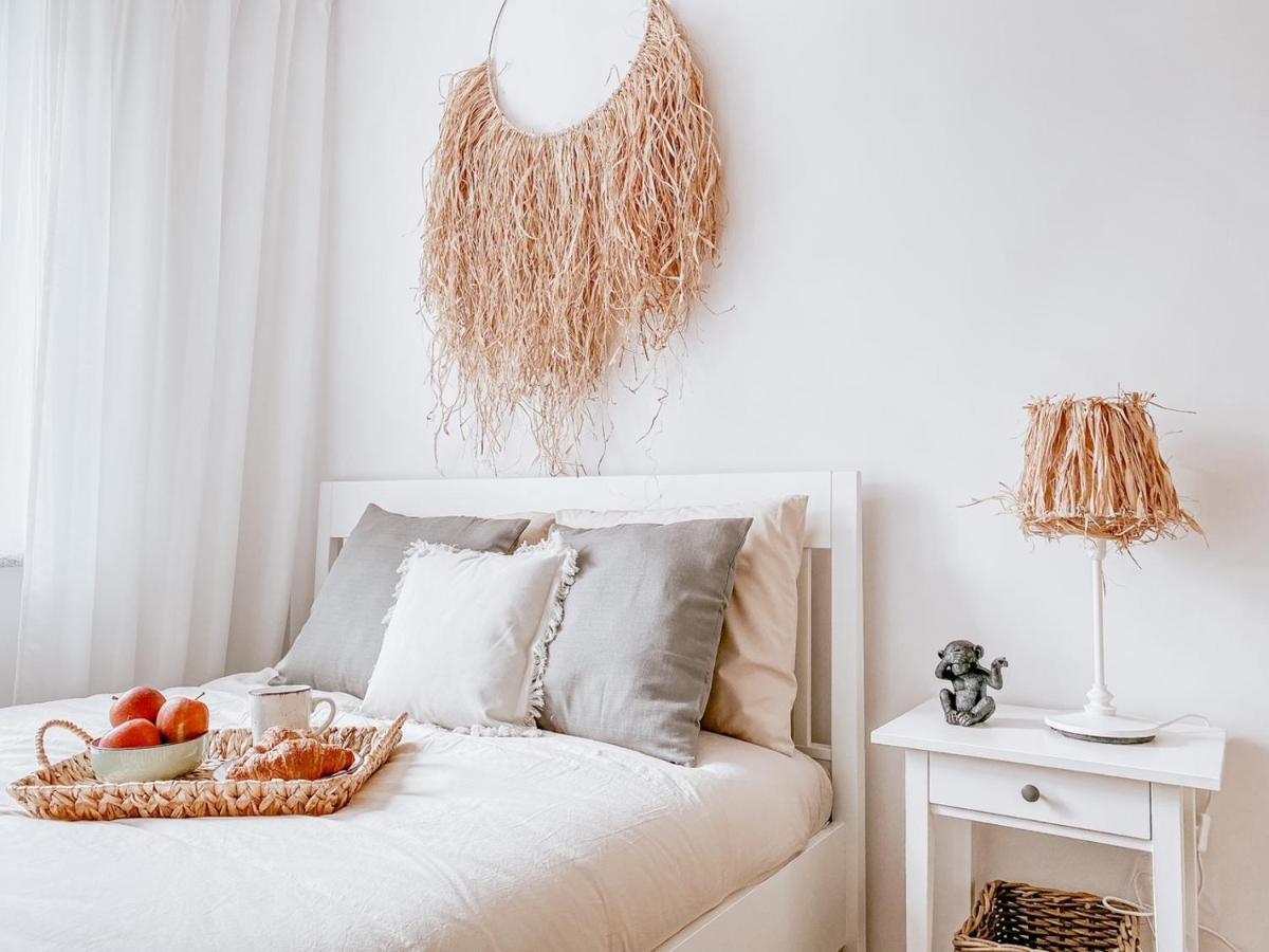 Apartamenty Flat White Ruczajowa เจโลนากูรา ภายนอก รูปภาพ